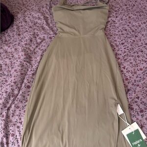 HALARA Olive Green Maxi Dress with Slim Bodice